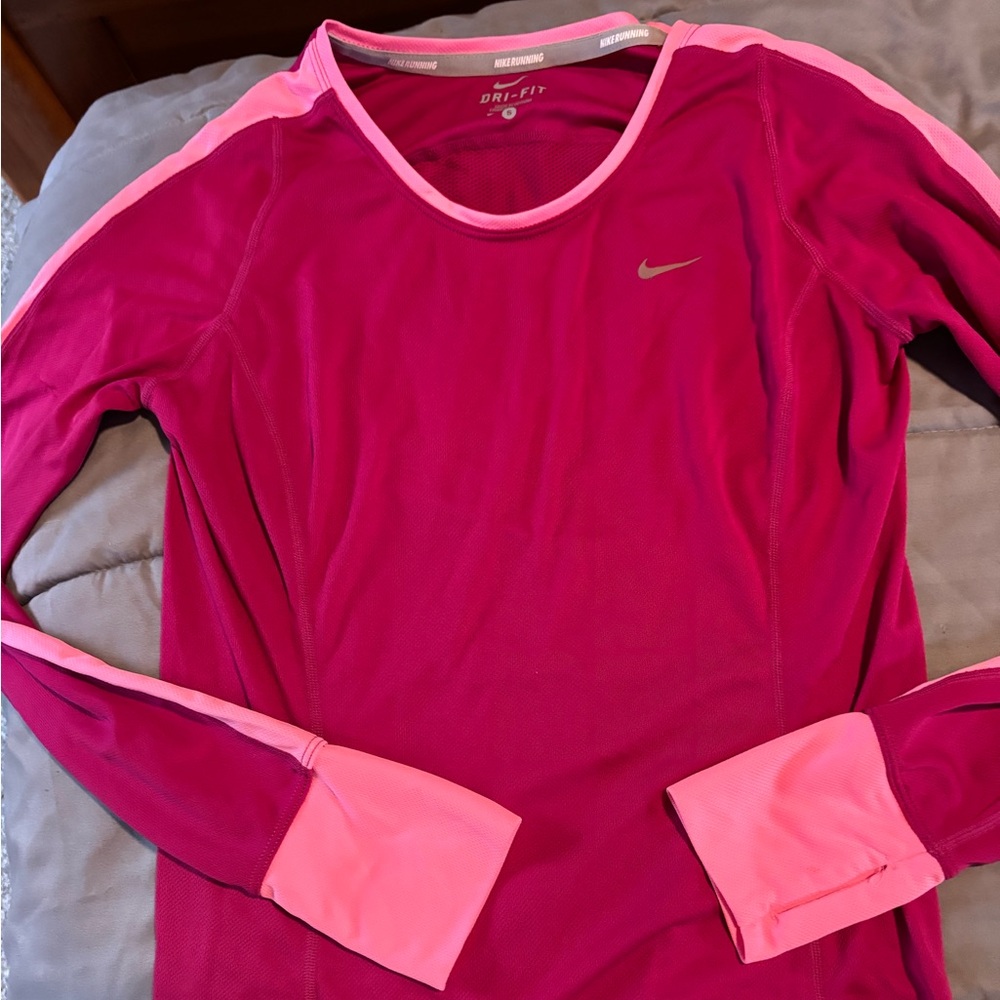 Nike women’s long sleeve